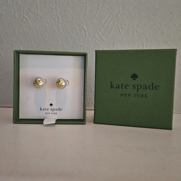 NWT Kate Spade 'Pearls On Pearls' Stud Earrings - Picture 1 of 5
